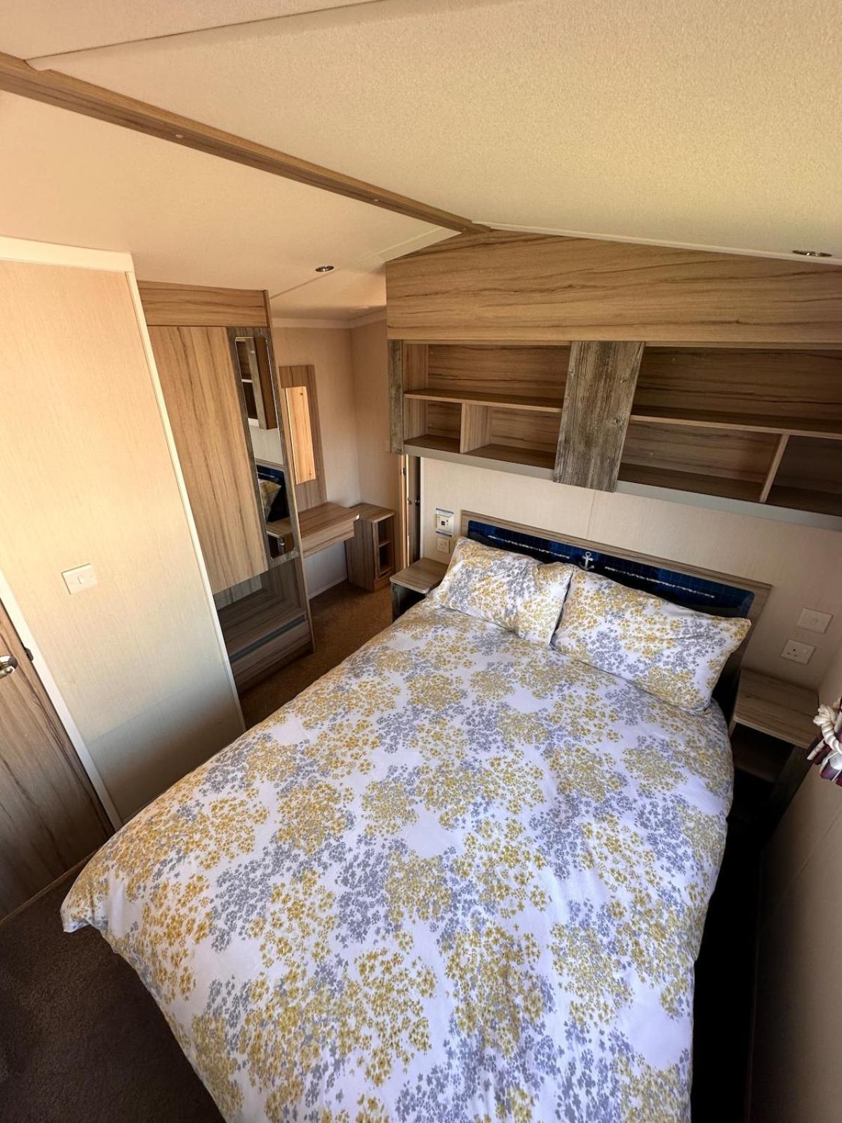 3-Bedroom Swift Caravan - Uddingston, Glasgow Exteriör bild