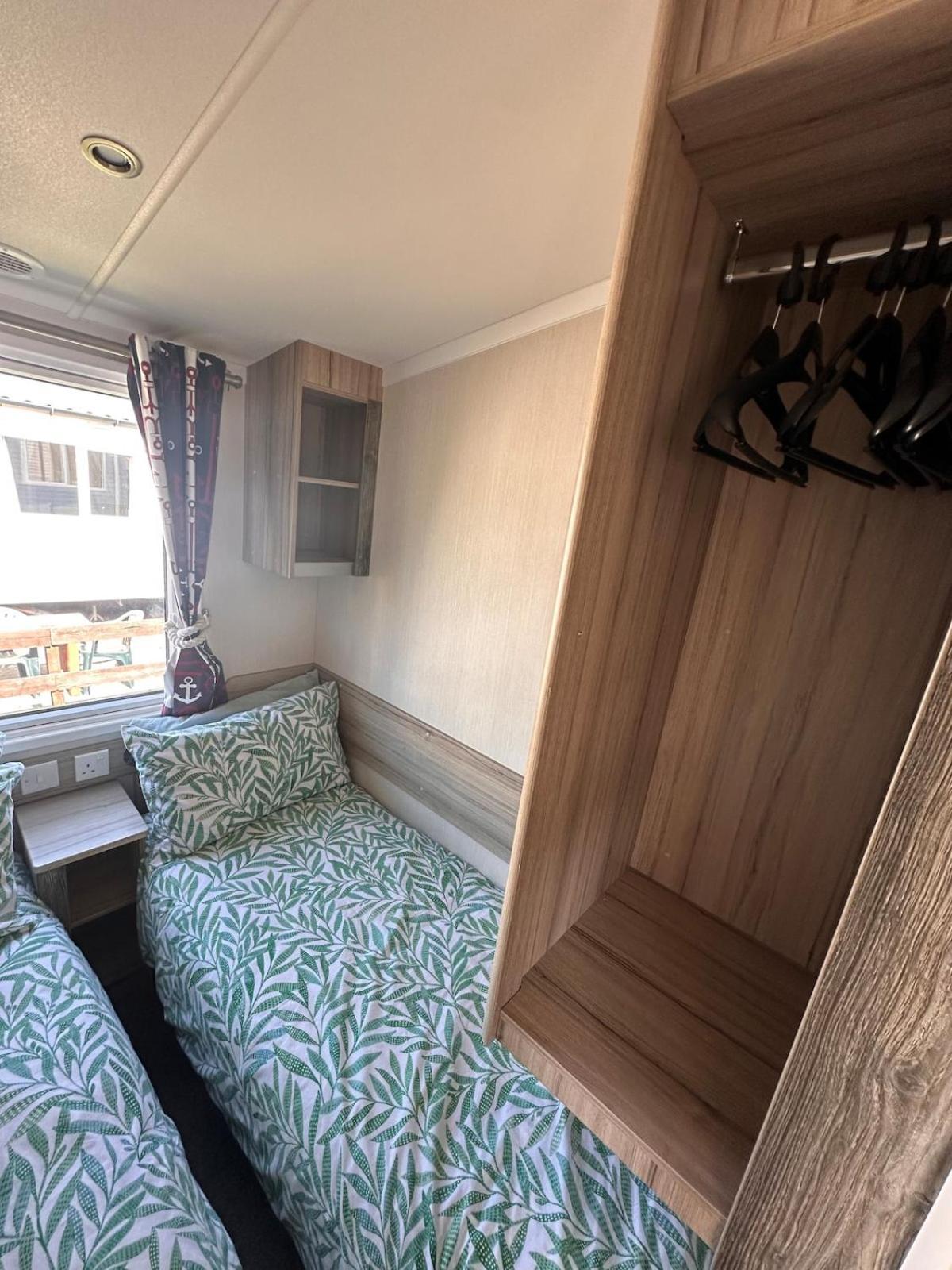 3-Bedroom Swift Caravan - Uddingston, Glasgow Exteriör bild