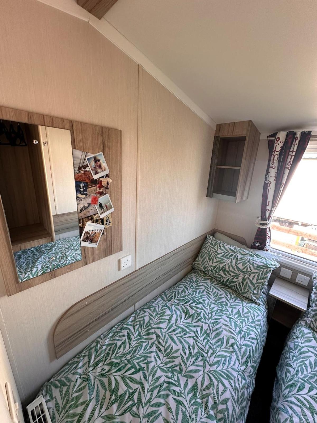 3-Bedroom Swift Caravan - Uddingston, Glasgow Exteriör bild